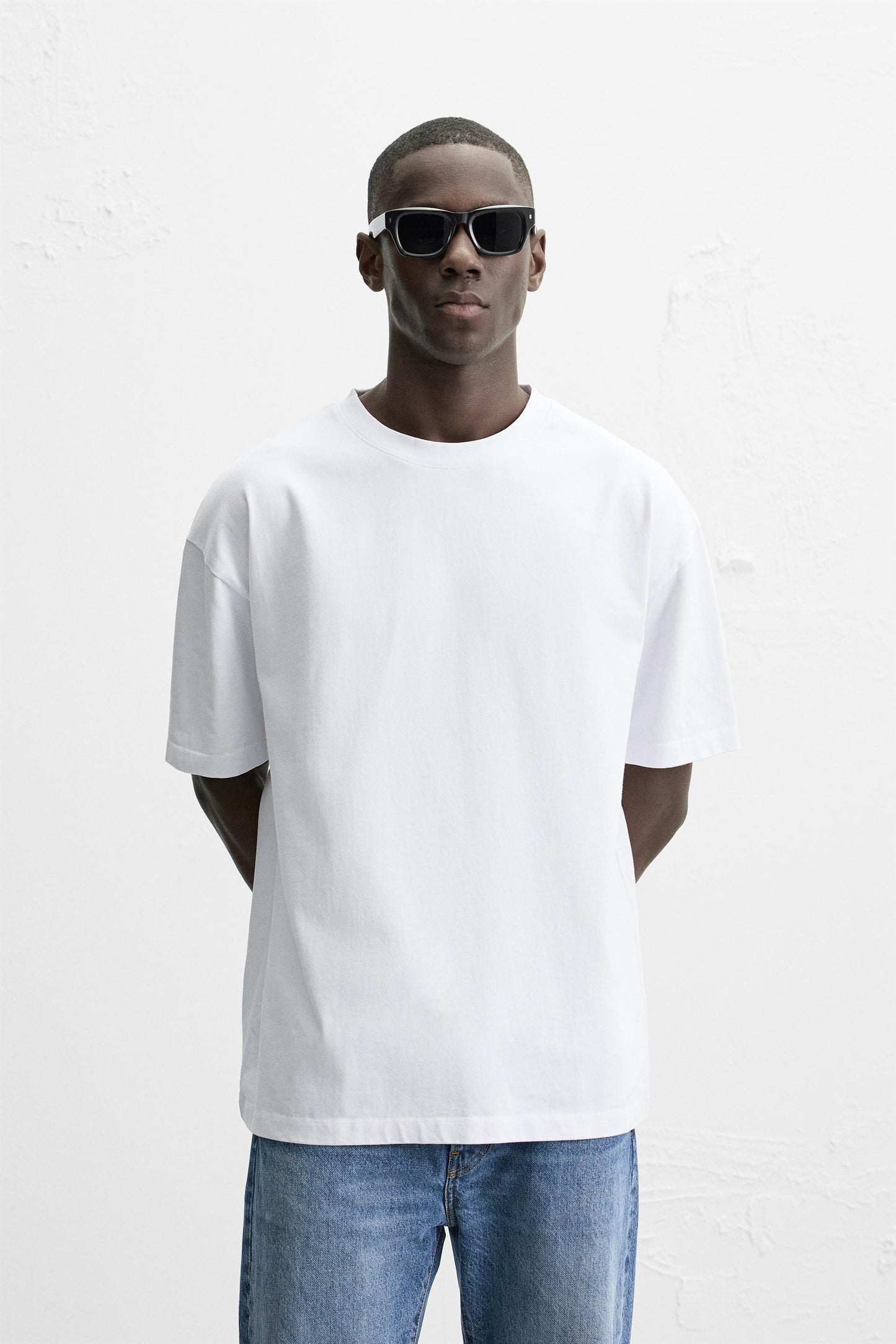 CLASSIC OVERSIZED T SHIRT